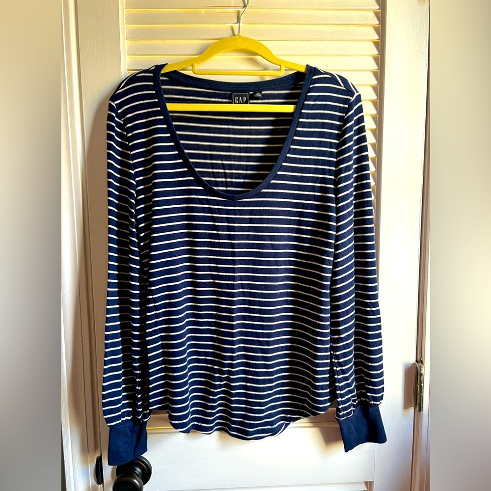 GAP balloon sleeve striped top